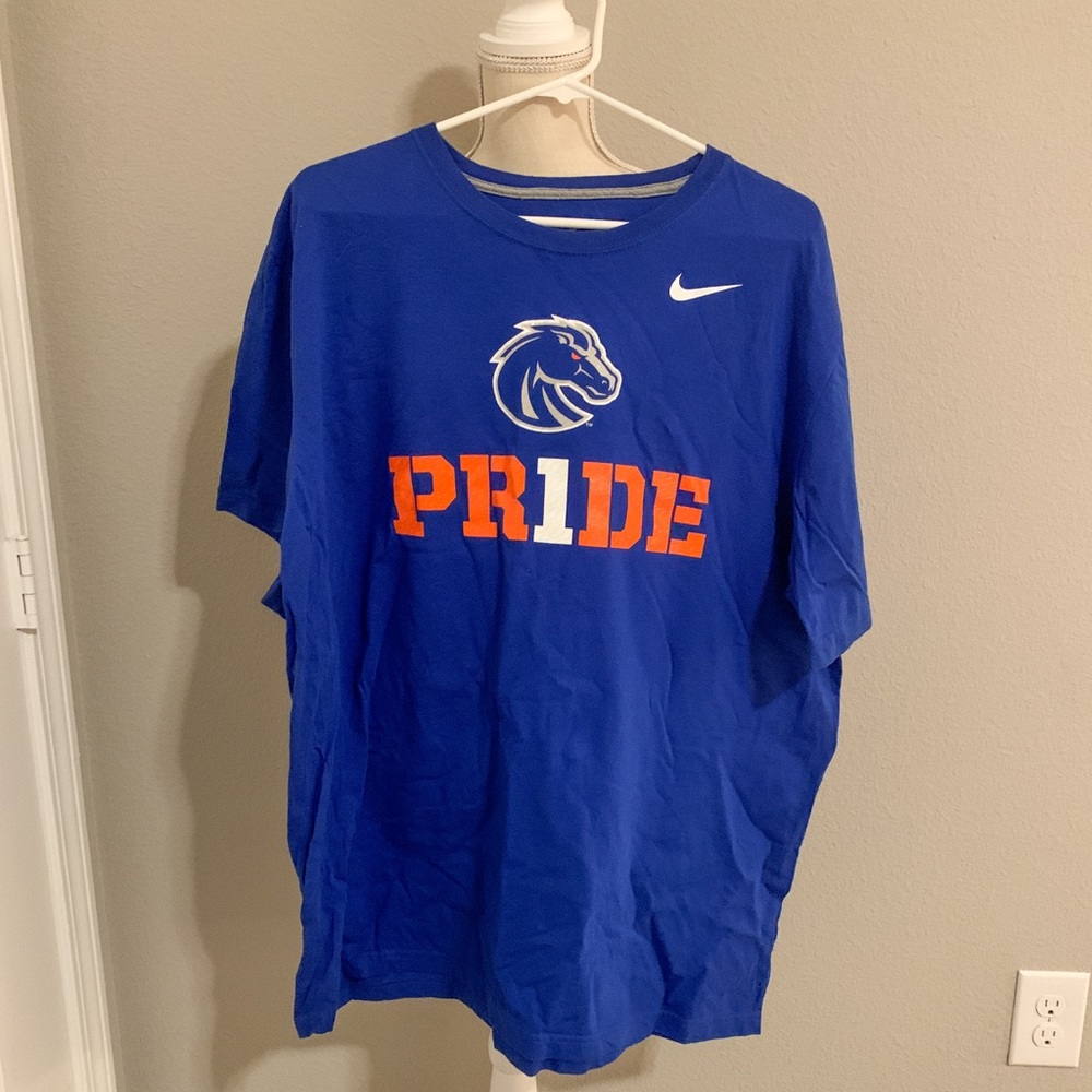 Boise State shirt sz XXL